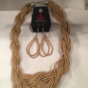 Necklace and earring set